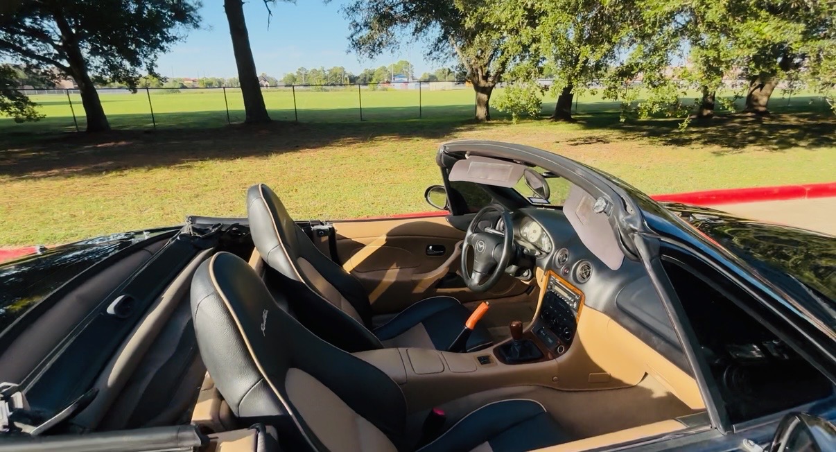 Used 2001 MAZDA MX-5 Miata LS RWD image 12