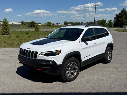 Used 2020 Jeep Cherokee Trailhawk w/ Cold Weather Group AWD/4WD image 9