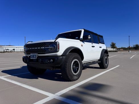Used 2022 Ford Bronco Badlands w/ Sasquatch Package image 9