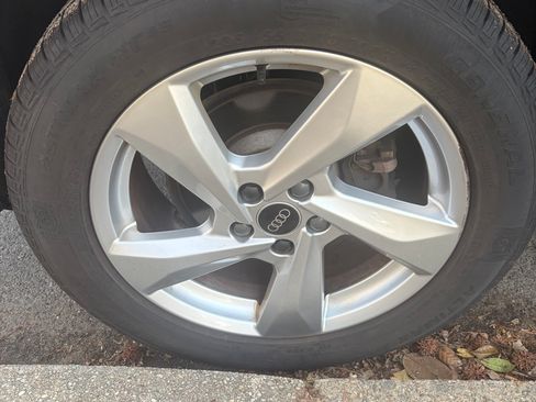 Used 2021 Audi Q3 2.0T Premium image 10