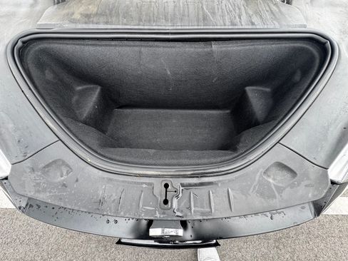 Used 2020 Tesla Model S Long Range Plus image 19