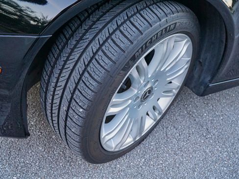 Used 2007 Mercedes-Benz E 550 Sedan image 32