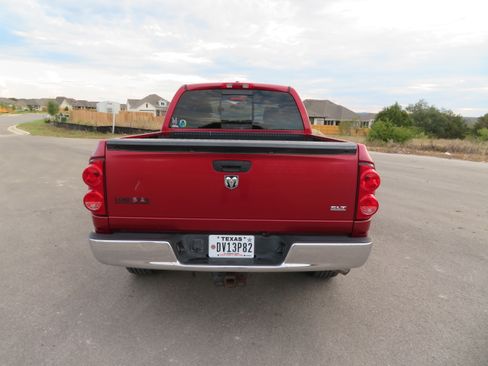 Used 2007 Dodge Ram 1500 Truck SLT image 10
