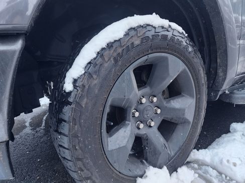 Used 2021 RAM 1500 Laramie image 10