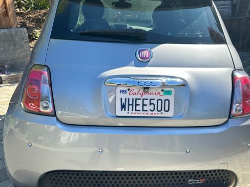 Used 2017 FIAT 500 e w/ Esport Package image 4