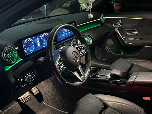 Used 2023 Mercedes-Benz CLA 250 image 9