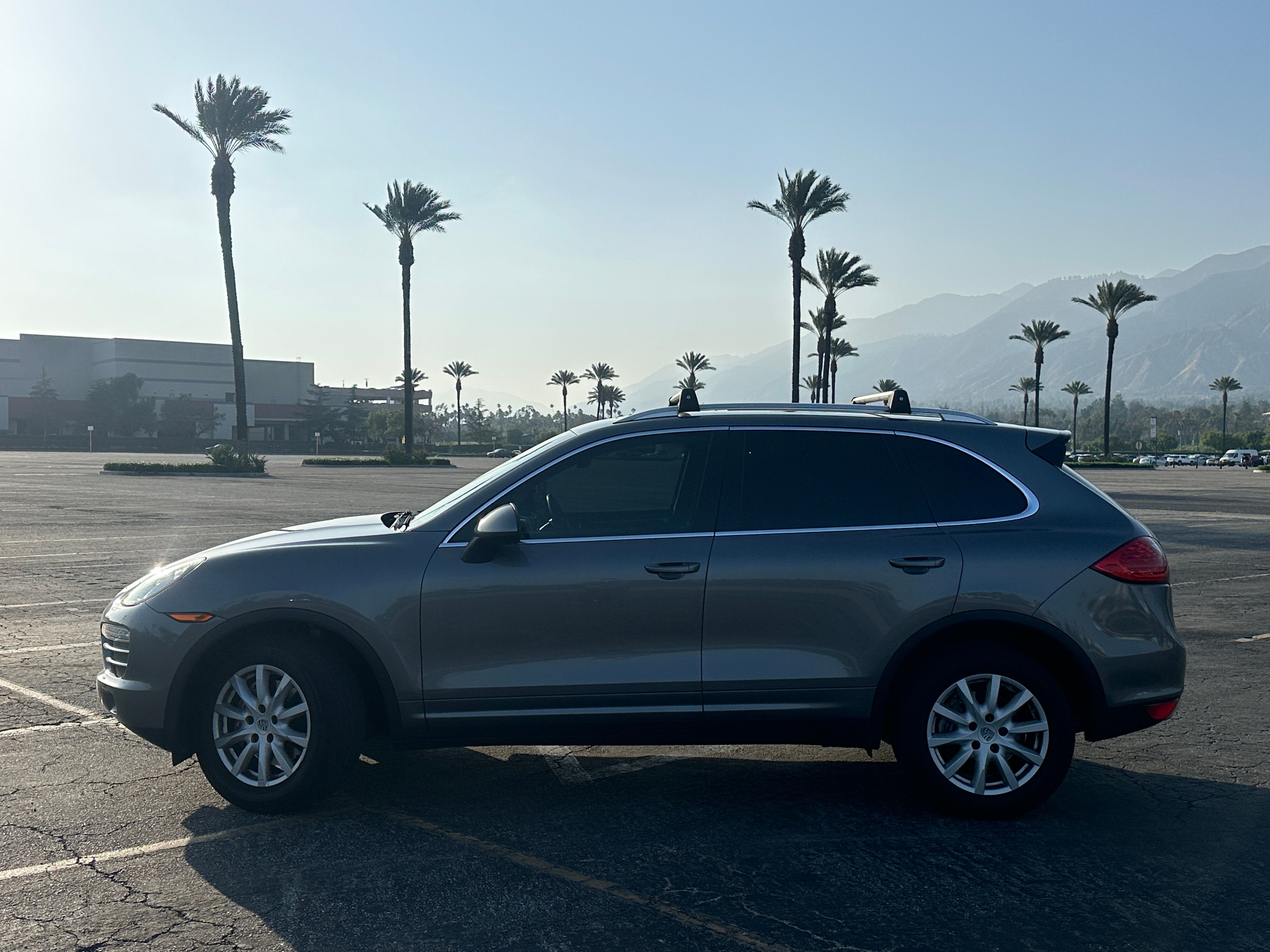 Used 2011 Porsche Cayenne AWD/4WD image 6