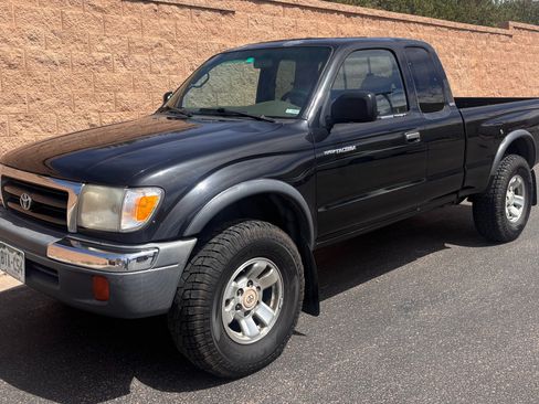Used 2000 Toyota Tacoma 4x4 Xtracab V6 image 1