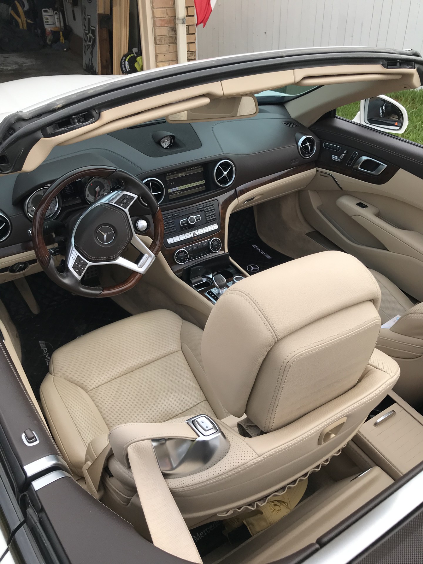 Used 2013 Mercedes-Benz SL 550 image 8