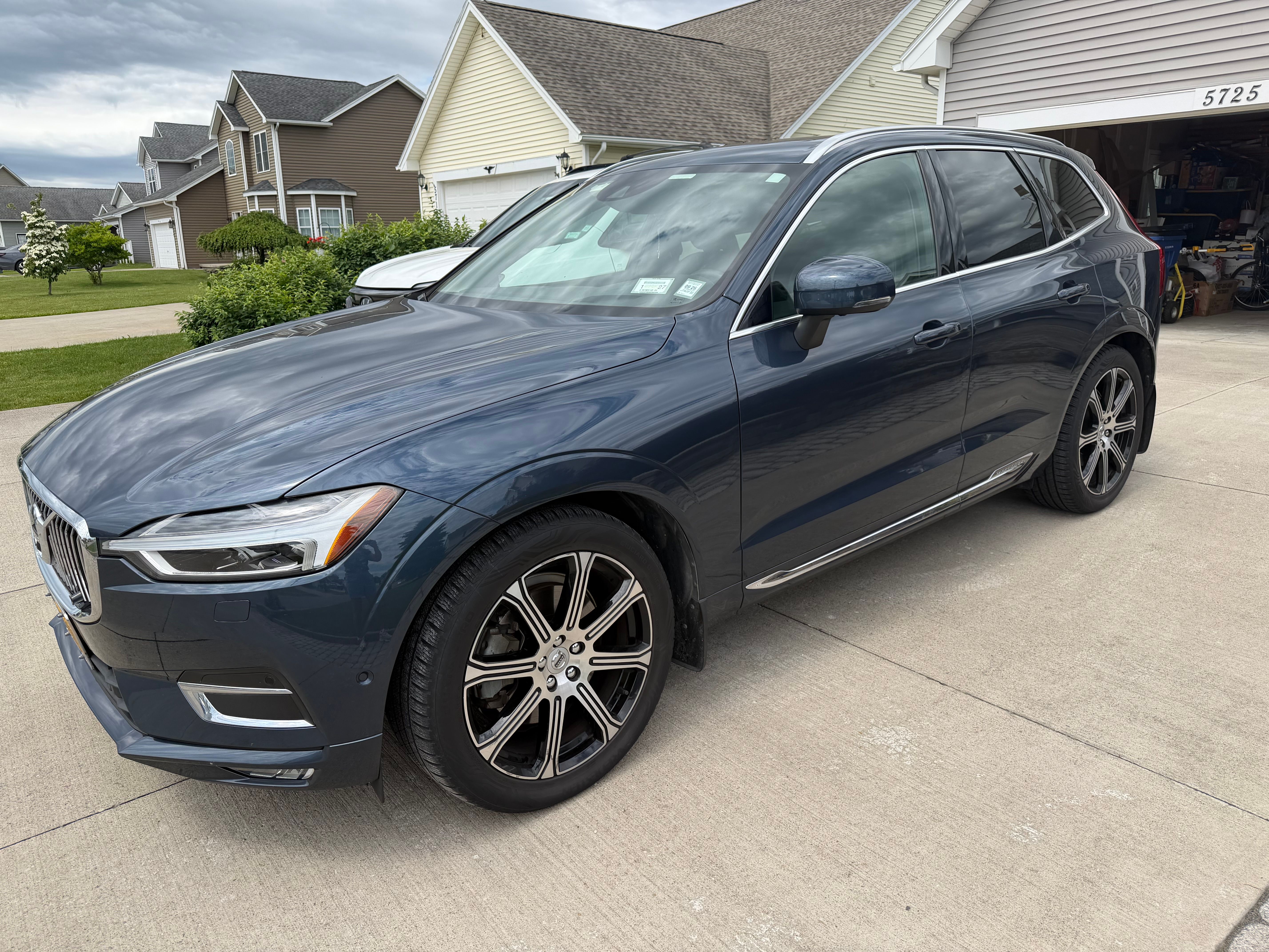 Used 2019 Volvo XC60 T6 Inscription w/ Protection Package Premier AWD/4WD image 5