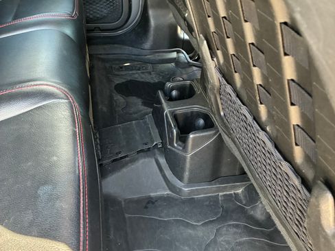 Used 2020 Jeep Gladiator Rubicon AWD/4WD image 26