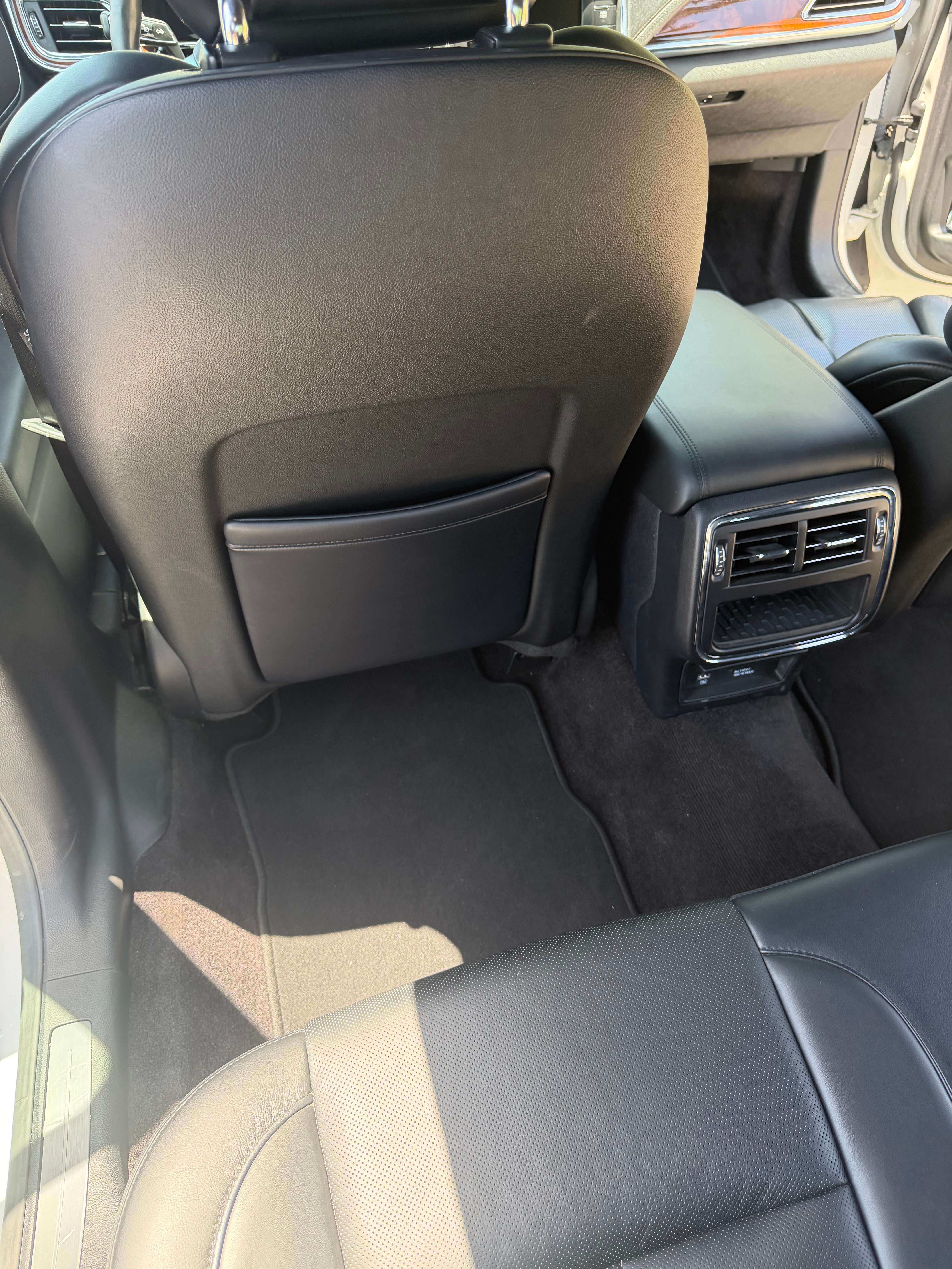 Used 2017 Lincoln Continental Select FWD image 13