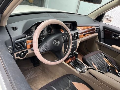 Used 2010 Mercedes-Benz GLK 350 2WD image 10