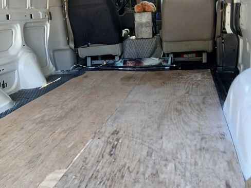 Used 2005 Chevrolet Astro w/ Convenience Package image 24