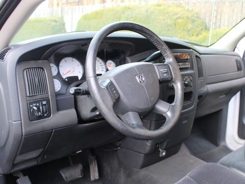 Used 2005 Dodge Ram 2500 Truck SLT w/ Quad Cab Big Horn Value Group image 6