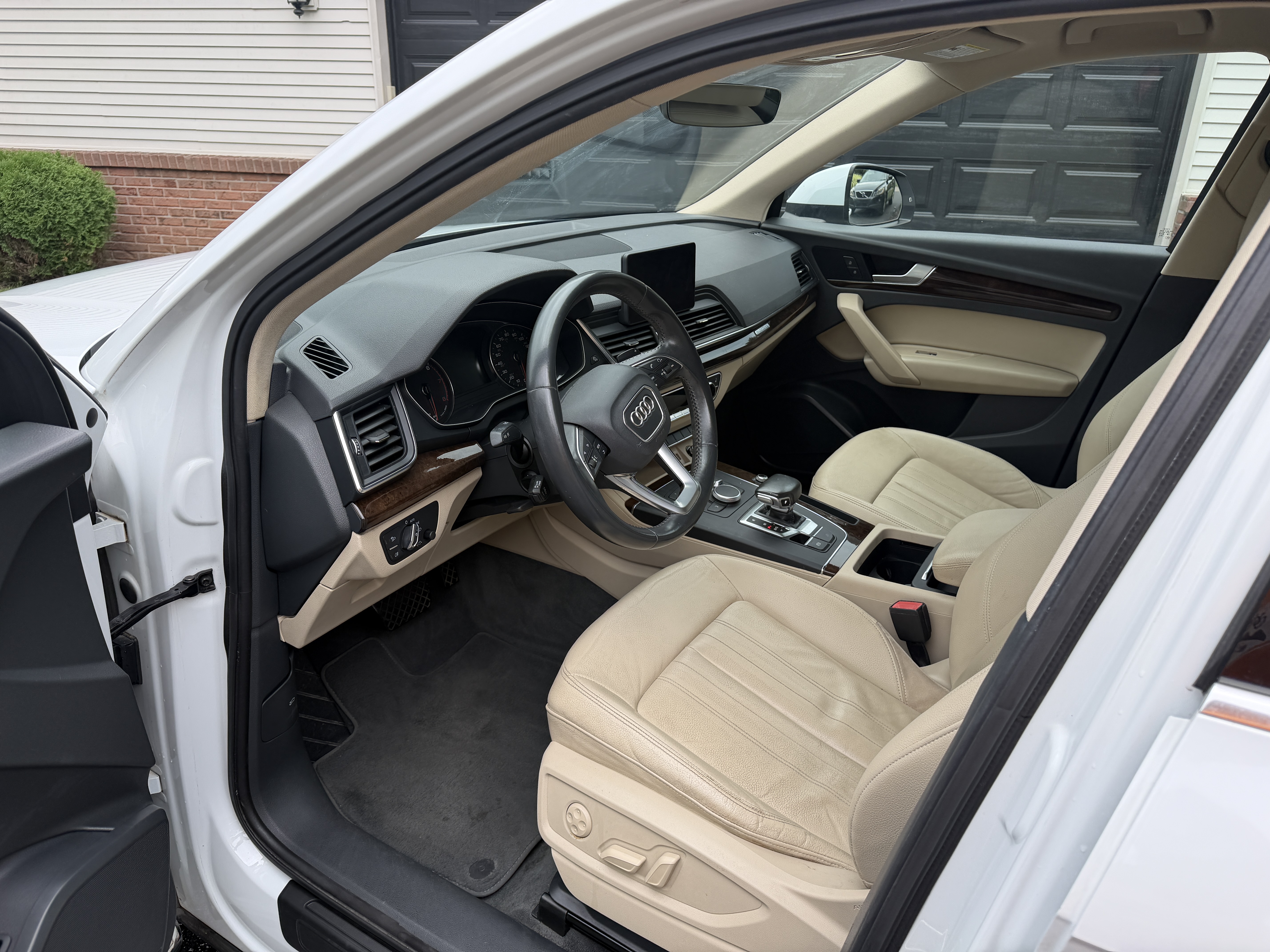 Used 2019 Audi Q5 2.0T Premium AWD/4WD image 17