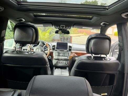 Used 2018 Mercedes-Benz GLE 550e 4MATIC image 17