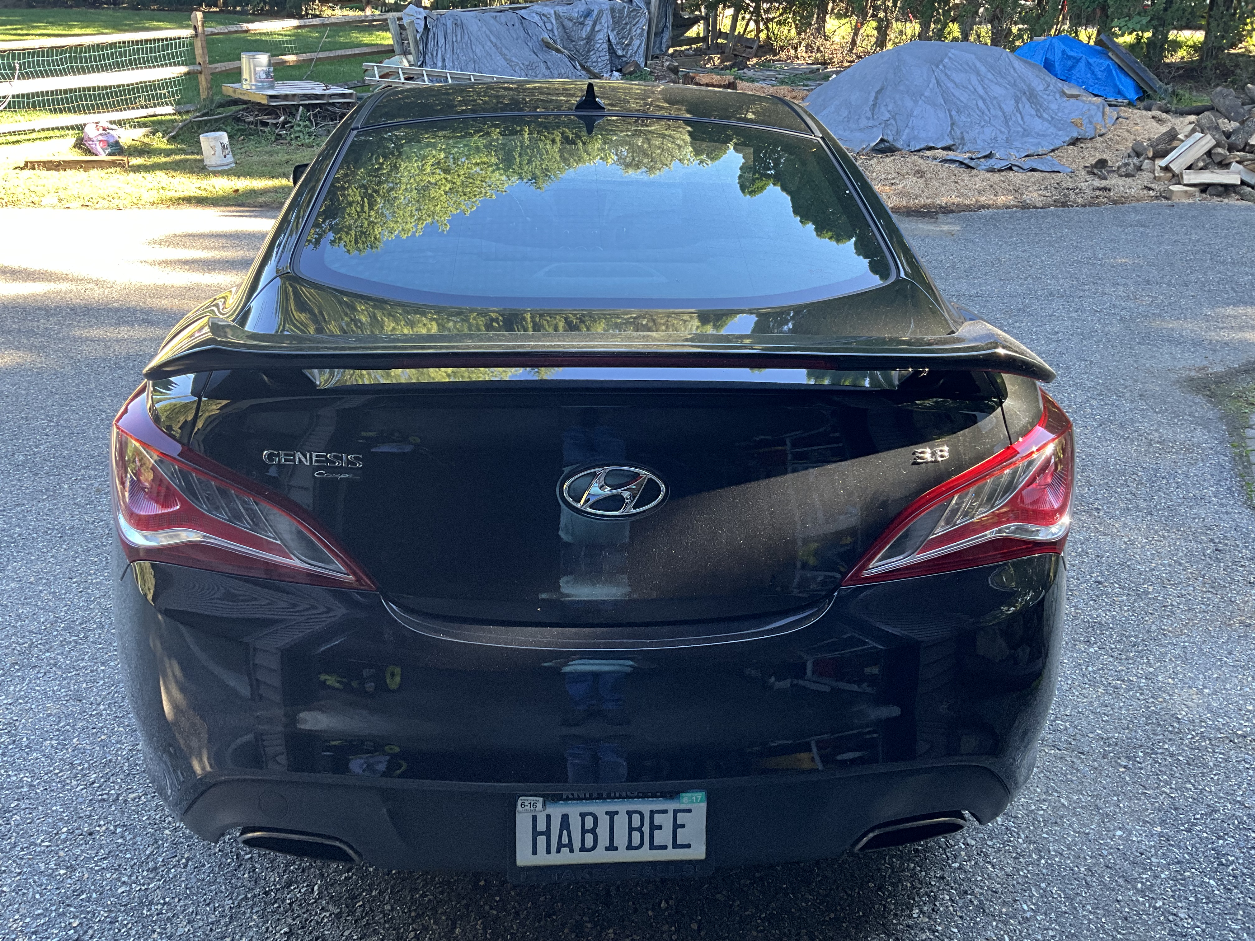 Used 2013 Hyundai Genesis 3.8 RWD image 10
