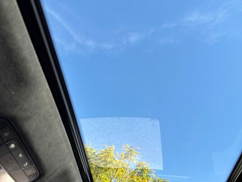 Used 2022 Mercedes-Benz G 550 image 17