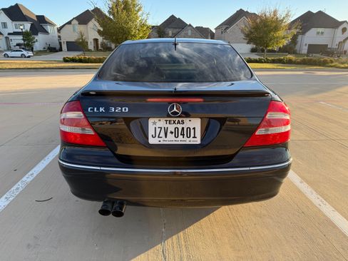 Used 2003 Mercedes-Benz CLK 320 Coupe image 5
