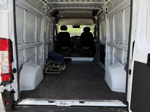 Used 2023 RAM ProMaster 2500 image 12