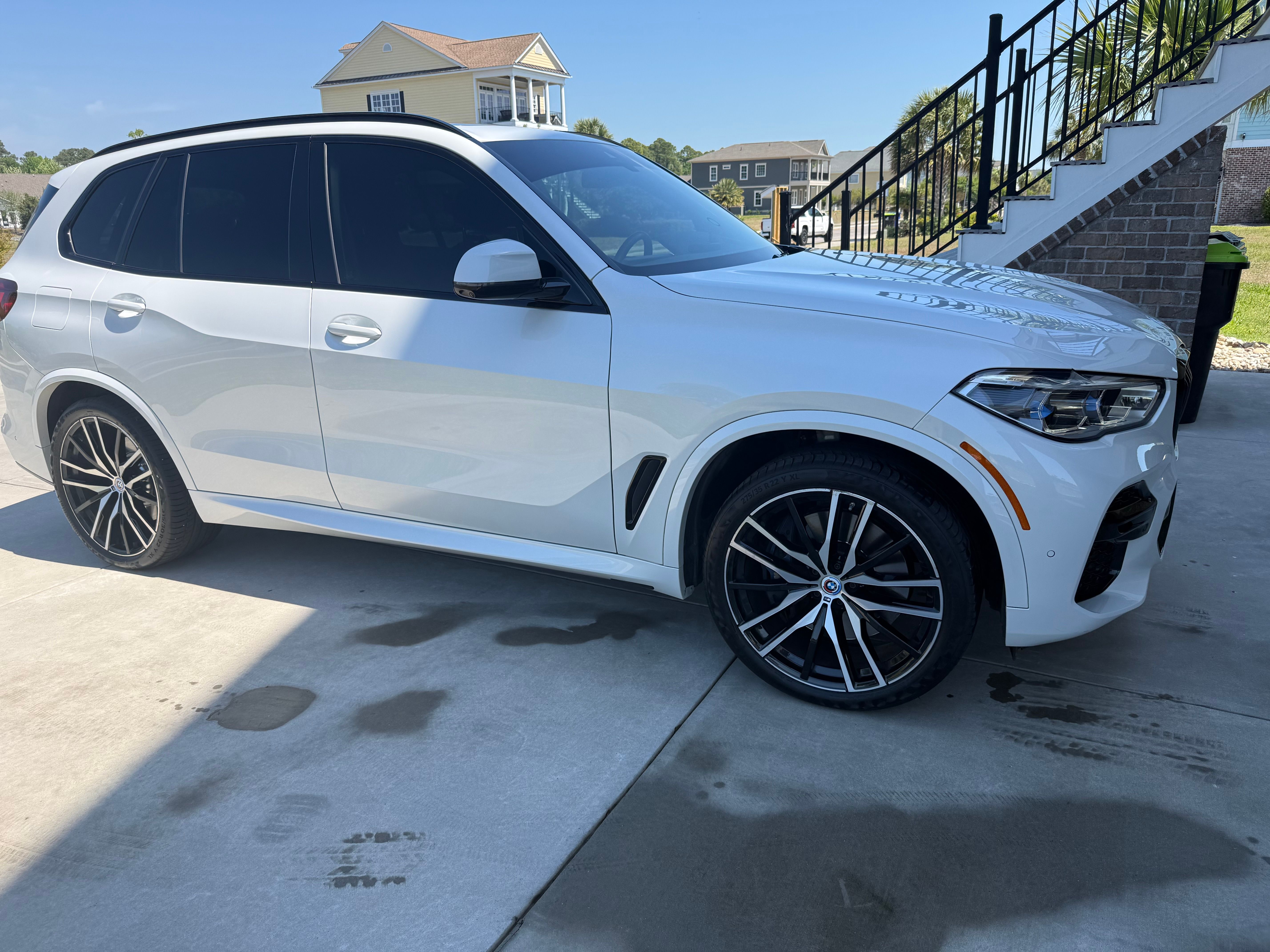 Used 2023 BMW X5 M50i w/ Executive Package AWD/4WD image 4