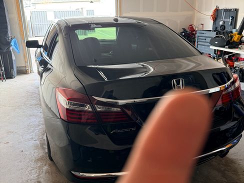 Used 2016 Honda Accord EX-L image 2