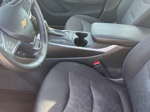 Used 2017 Chevrolet Volt LT image 12