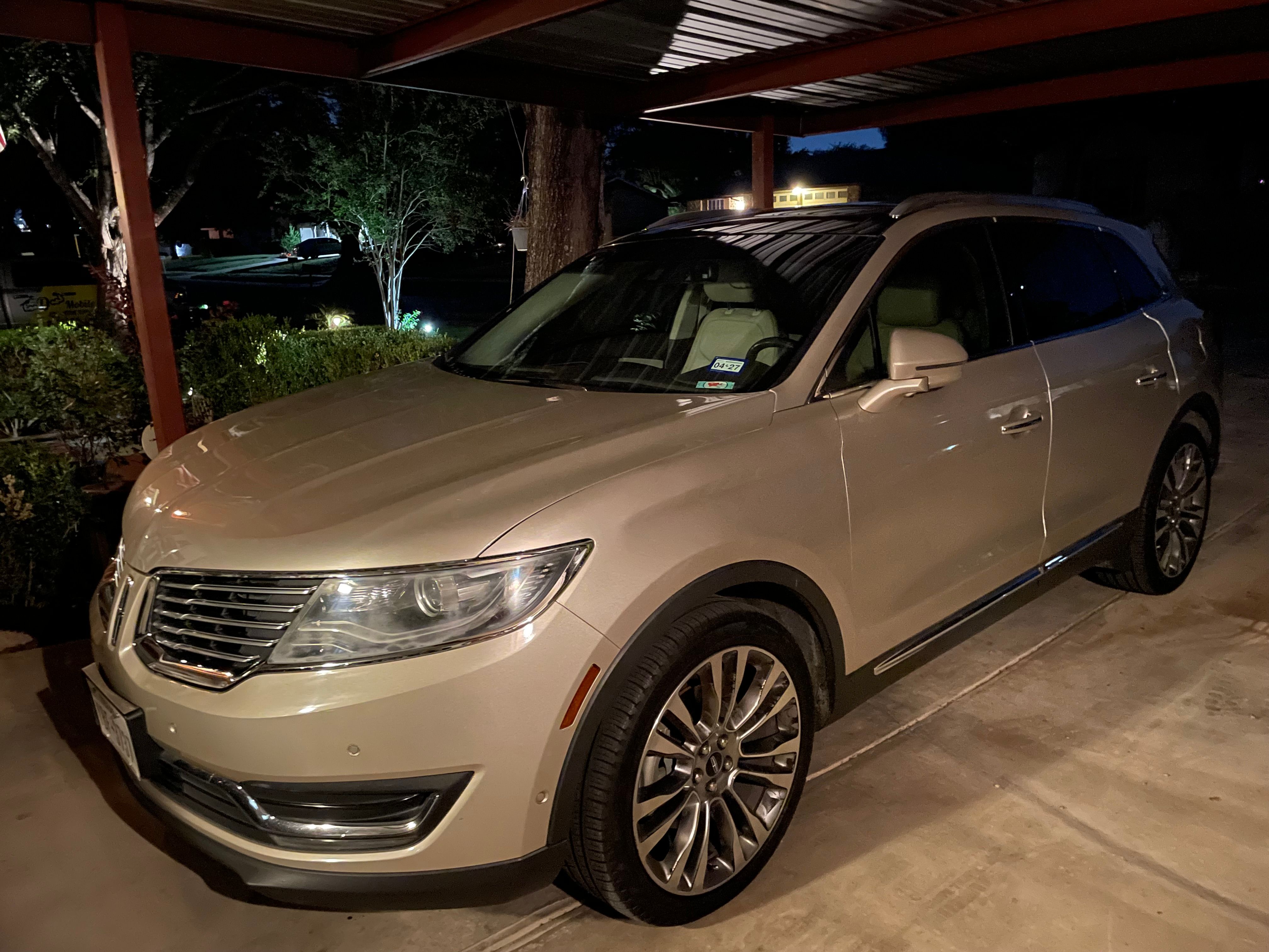 Used 2017 Lincoln MKX Reserve FWD image 6