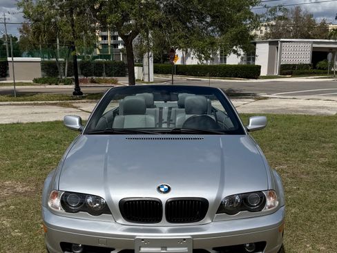Used 2003 BMW 325Ci Convertible image 2