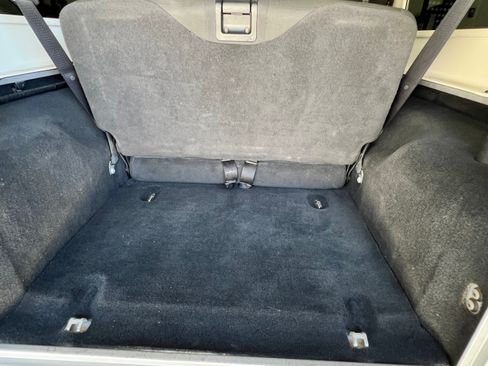 Used 2006 Jeep Wrangler Unlimited AWD/4WD image 10