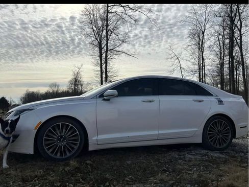 Used 2015 Lincoln MKZ AWD w/ Equipment Group 102A Reserve image 4