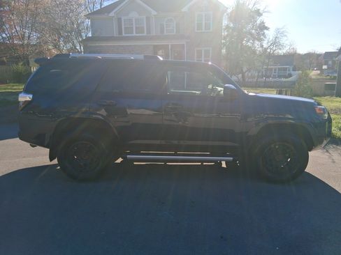 Used 2023 Toyota 4Runner SR5 image 12