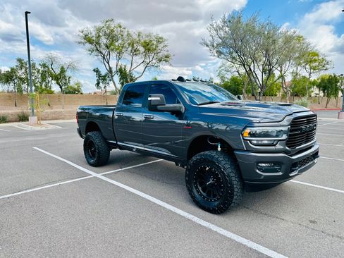 Used 2023 RAM 2500 Laramie w/ Night Edition AWD/4WD image 2