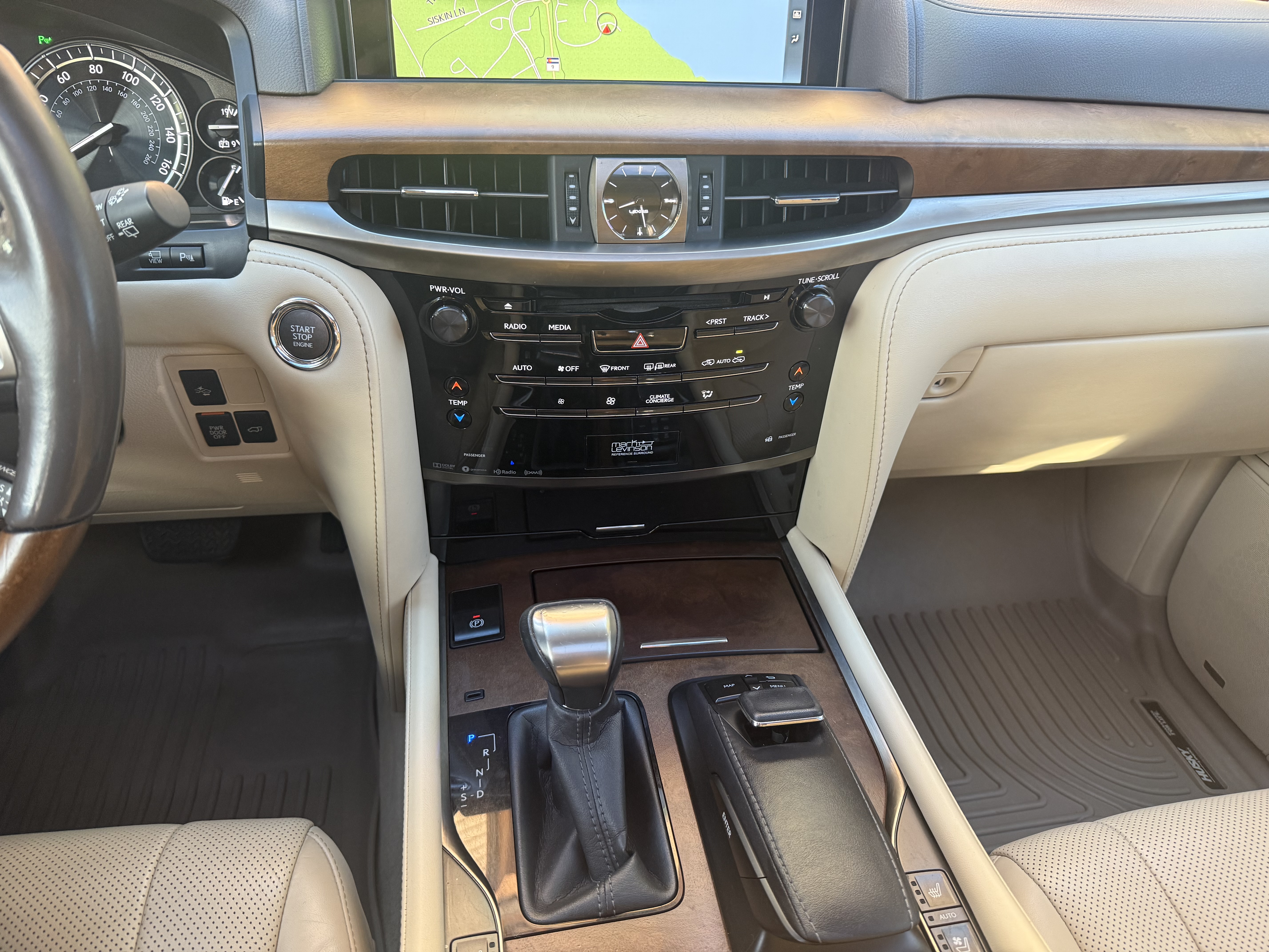 Used 2016 Lexus LX 570 4WD w/ Luxury Package image 12