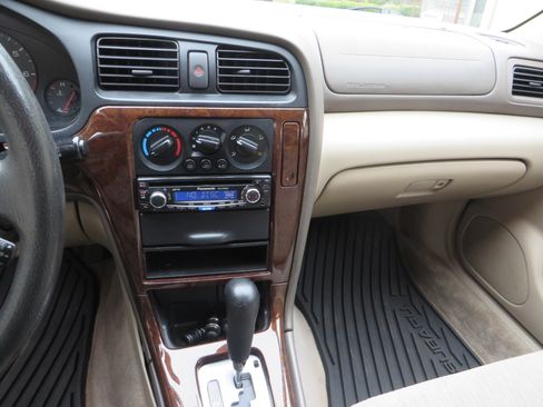 Used 2000 Subaru Outback Wagon 4D image 12