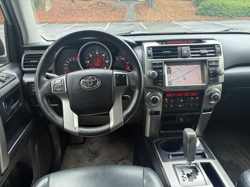 Used 2012 Toyota 4Runner Limited AWD/4WD image 16