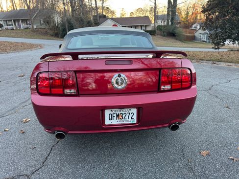 Used 2006 Ford Mustang Premium image 9