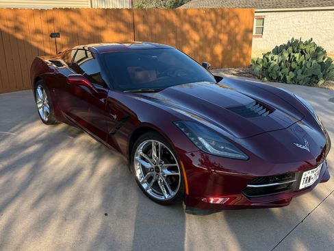 Used 2019 Chevrolet Corvette Stingray Coupe w/ 2LT Preferred Equipment Group RWD image 9