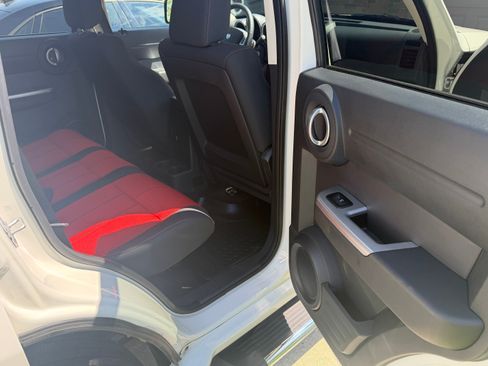 Used 2008 Dodge Nitro R/T image 12