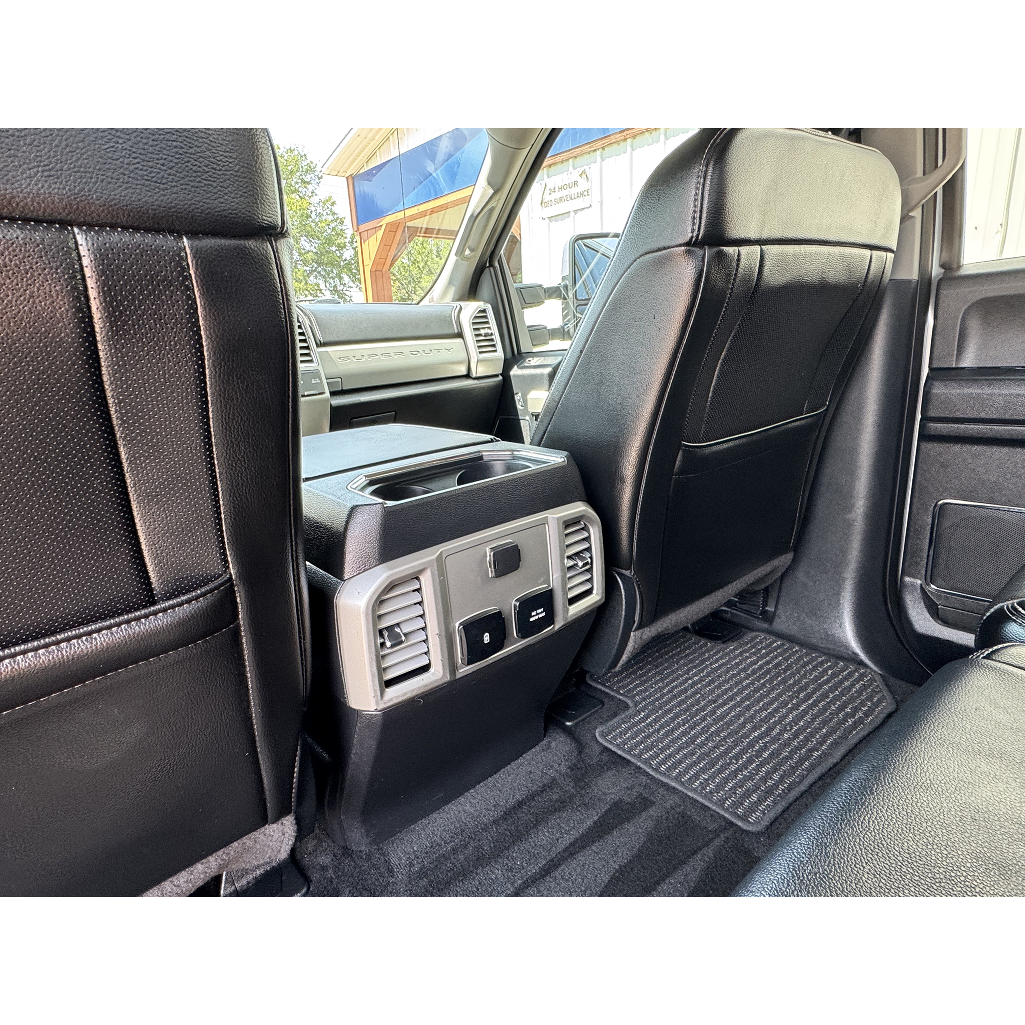 Used 2017 Ford F250 Lariat w/ Lariat Ultimate Package AWD/4WD image 14