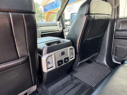 Used 2017 Ford F250 Lariat w/ Lariat Ultimate Package image 14