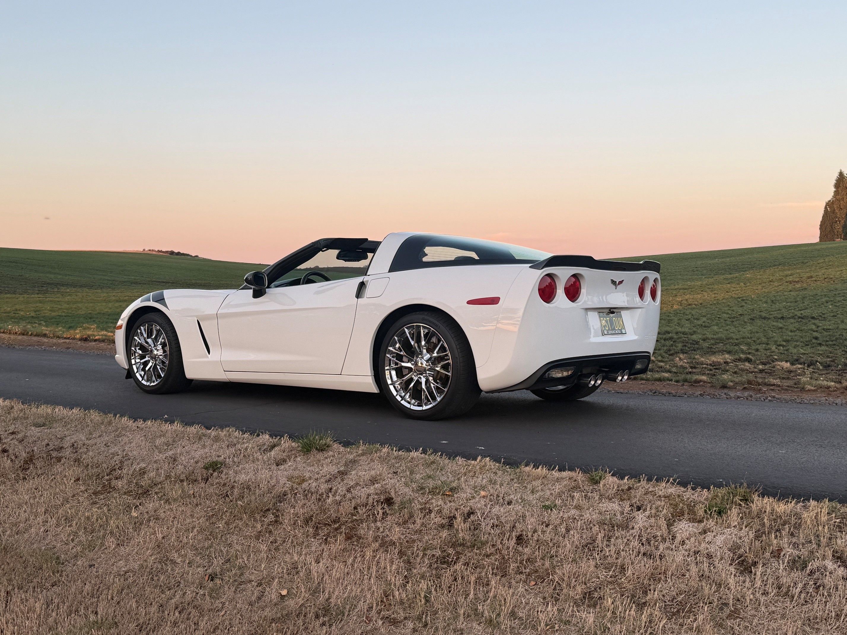 Used 2013 Chevrolet Corvette Coupe w/ Battery Protection Package RWD image 8