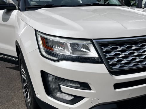 Used 2017 Ford Explorer Platinum AWD/4WD image 14