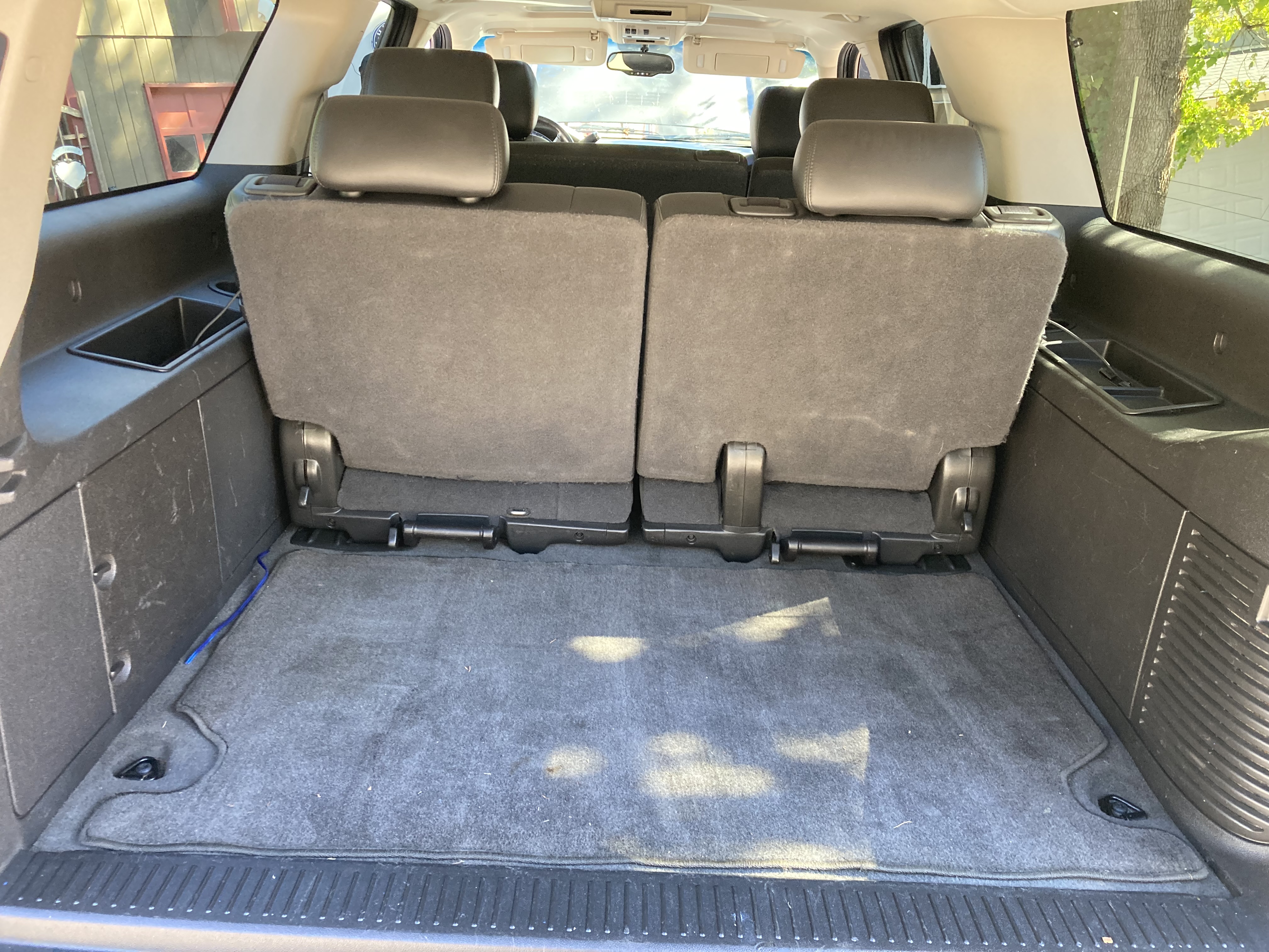 Used 2010 Chevrolet Suburban LTZ AWD/4WD image 14