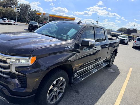 Used 2024 Chevrolet Silverado 1500 High Country w/ Technology Package image 1