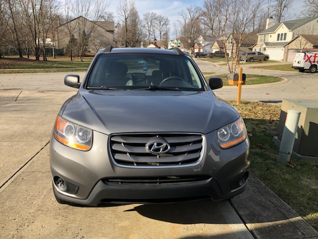 Used 2010 Hyundai Santa Fe GLS FWD image 4