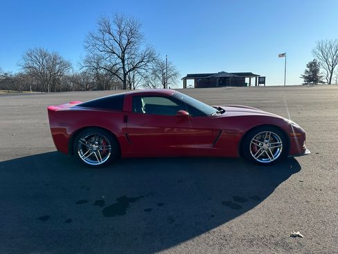 Used 2006 Chevrolet Corvette Z06 w/ Preferred Equipment Group image 9