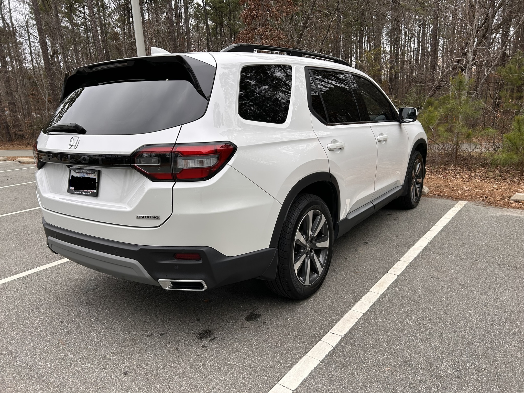 Used 2024 Honda Pilot Touring image 18