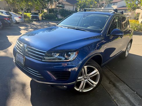 Used 2016 Volkswagen Touareg Executive image 9